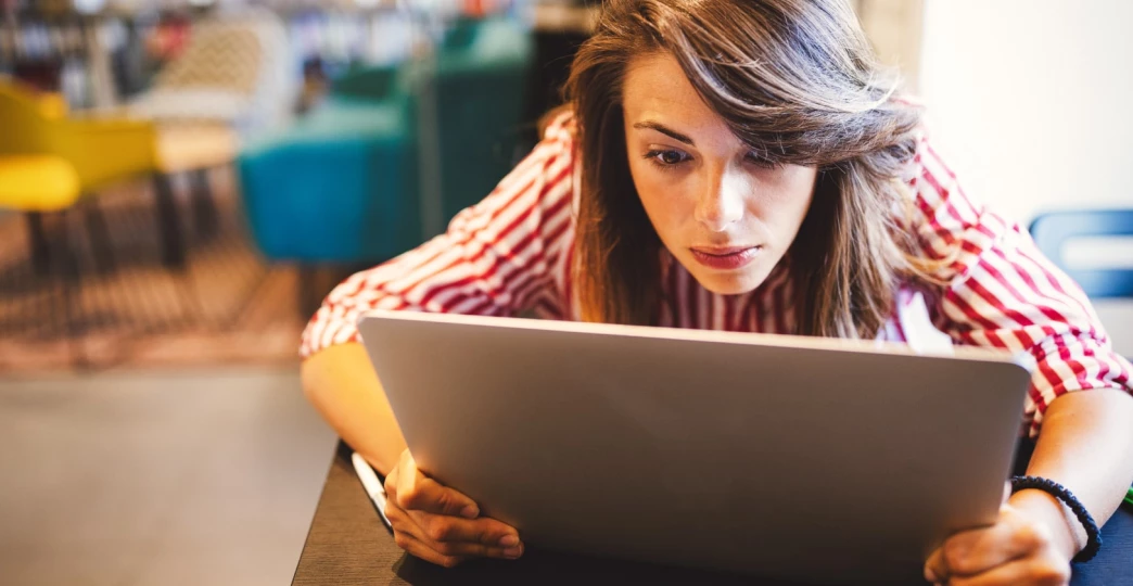 student woman finding it difficult at study and comprehend school tasks