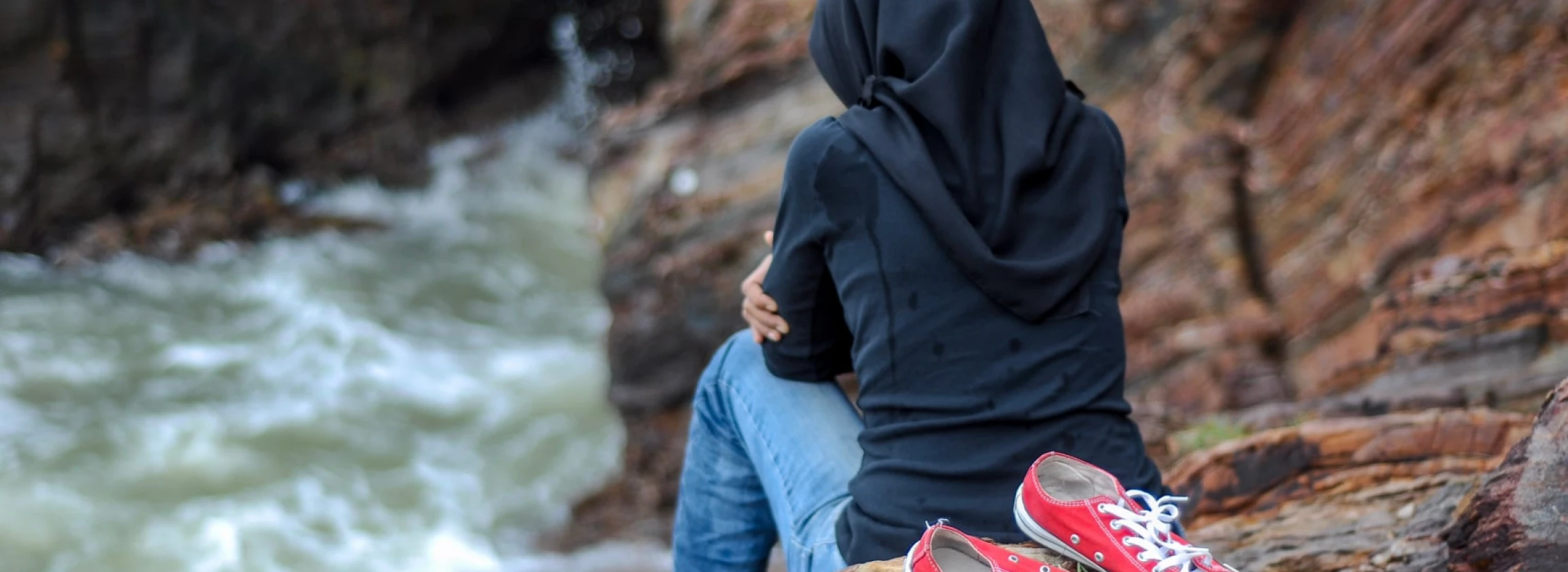 woman thinking about her old friend