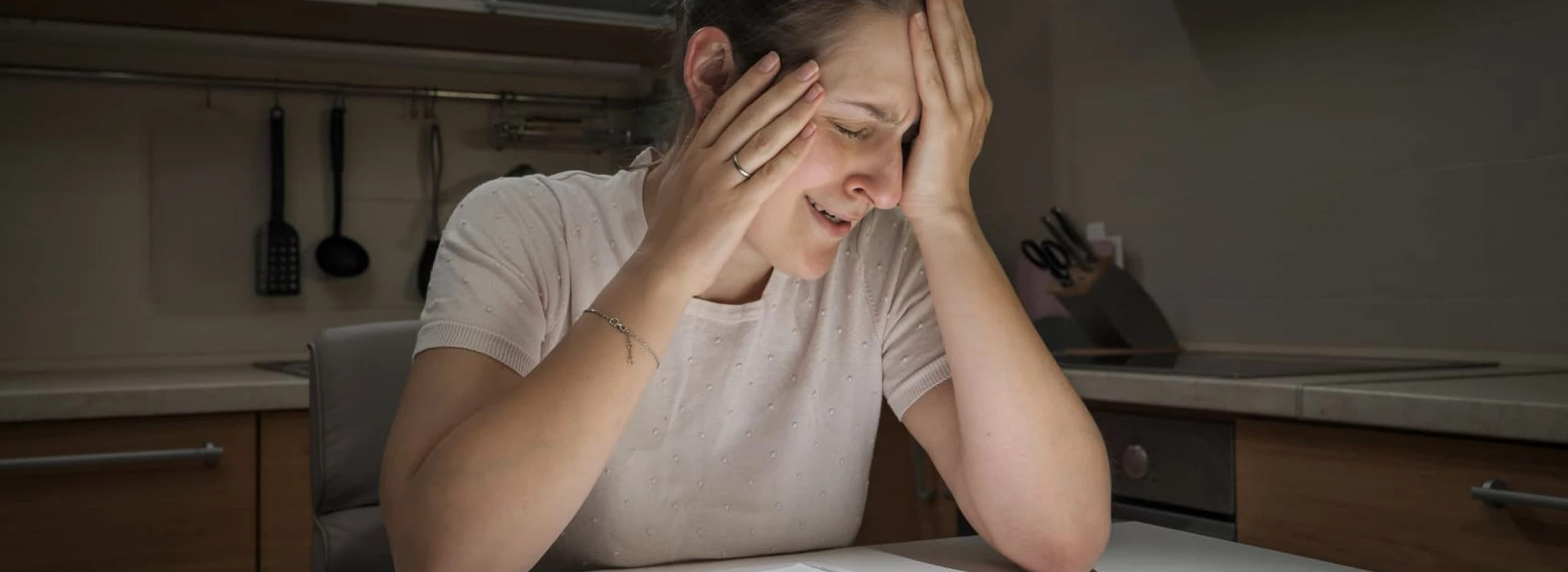 1-stressed-unhappy-woman-crying